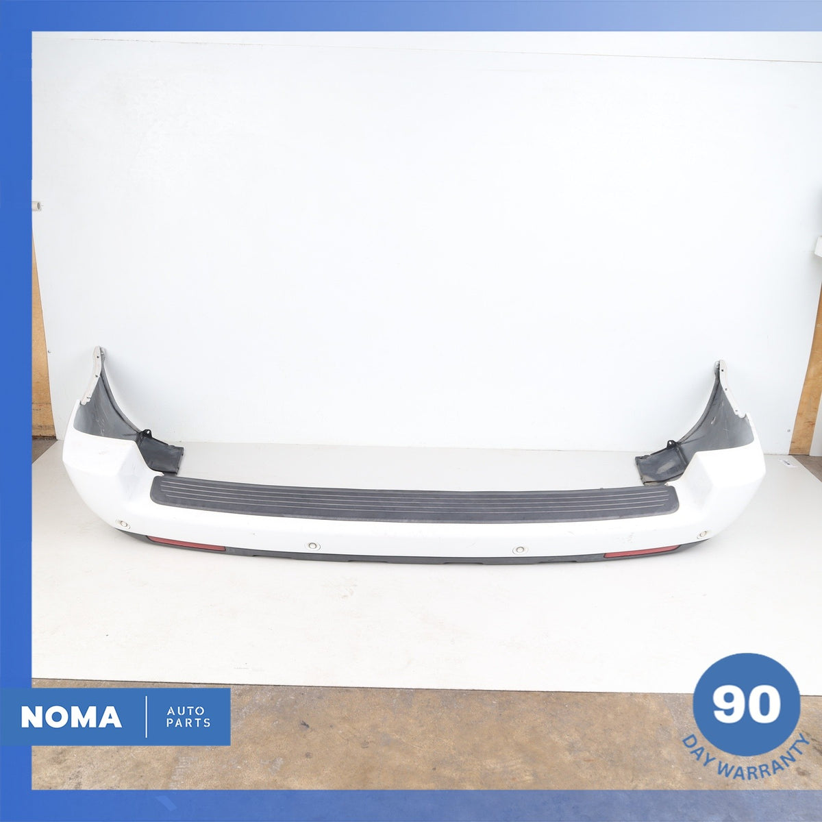 10-12 Land Rover Range Rover L322 Rear Bumper Cover Panel Assembly OEM - photo 1