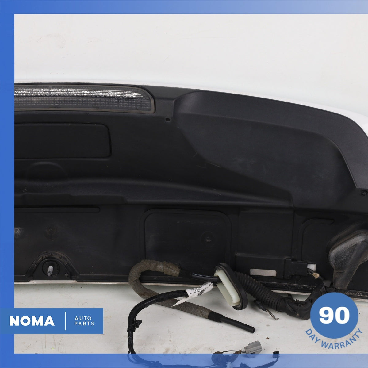 12-16 LR Range Rover Evoque L538 4DR Rear Trunk Spoiler Wing w/ Brake Light OEM - photo 10