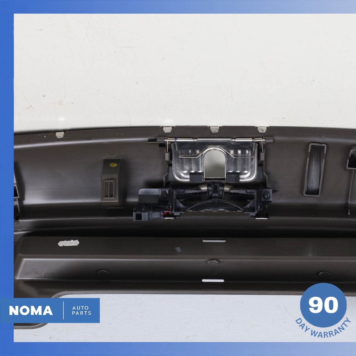 09-17 Audi 8R Q5 SQ5 Rear Trunk Loading Sill Scuff Trim Cover 8R0864513C OEM - photo 10
