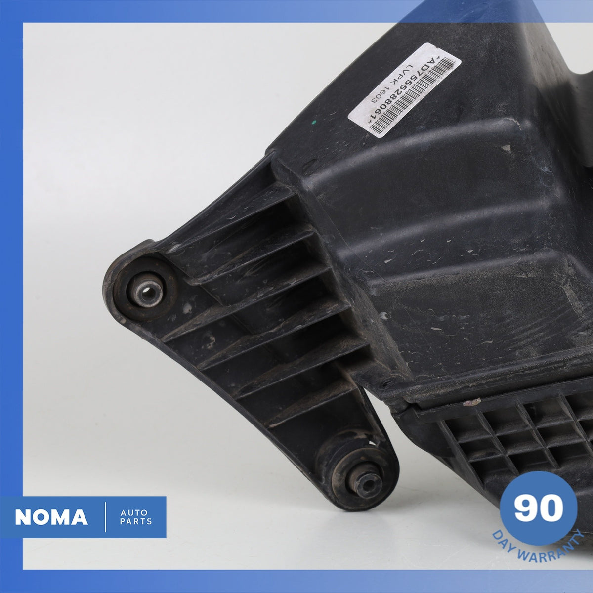BMW E92 328i 128i Engine Motor Air Intake Filter Box 13717555288 OEM 75k - photo 11