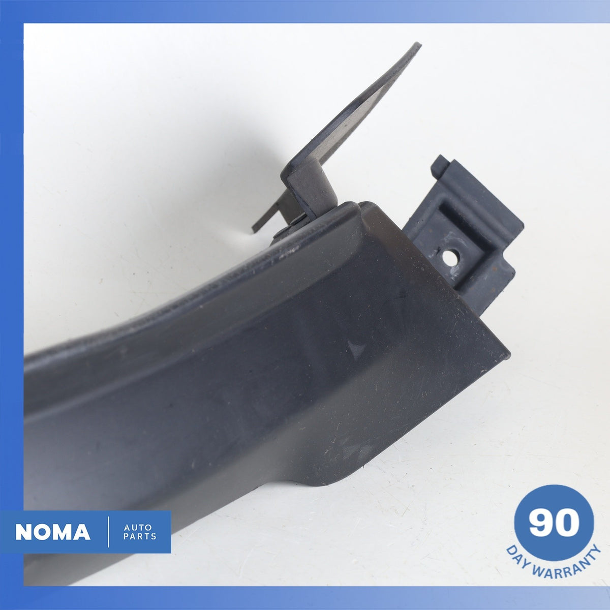 Range Rover Evoque L551 Rear Left Wheel Arch Molding K8D228371AD OEM - photo 2