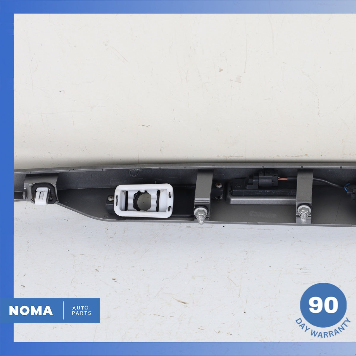 16-17 Range Rover Evoque L538 Rear Trunk Bezel License Plate Light Lamp Trim OEM - photo 11