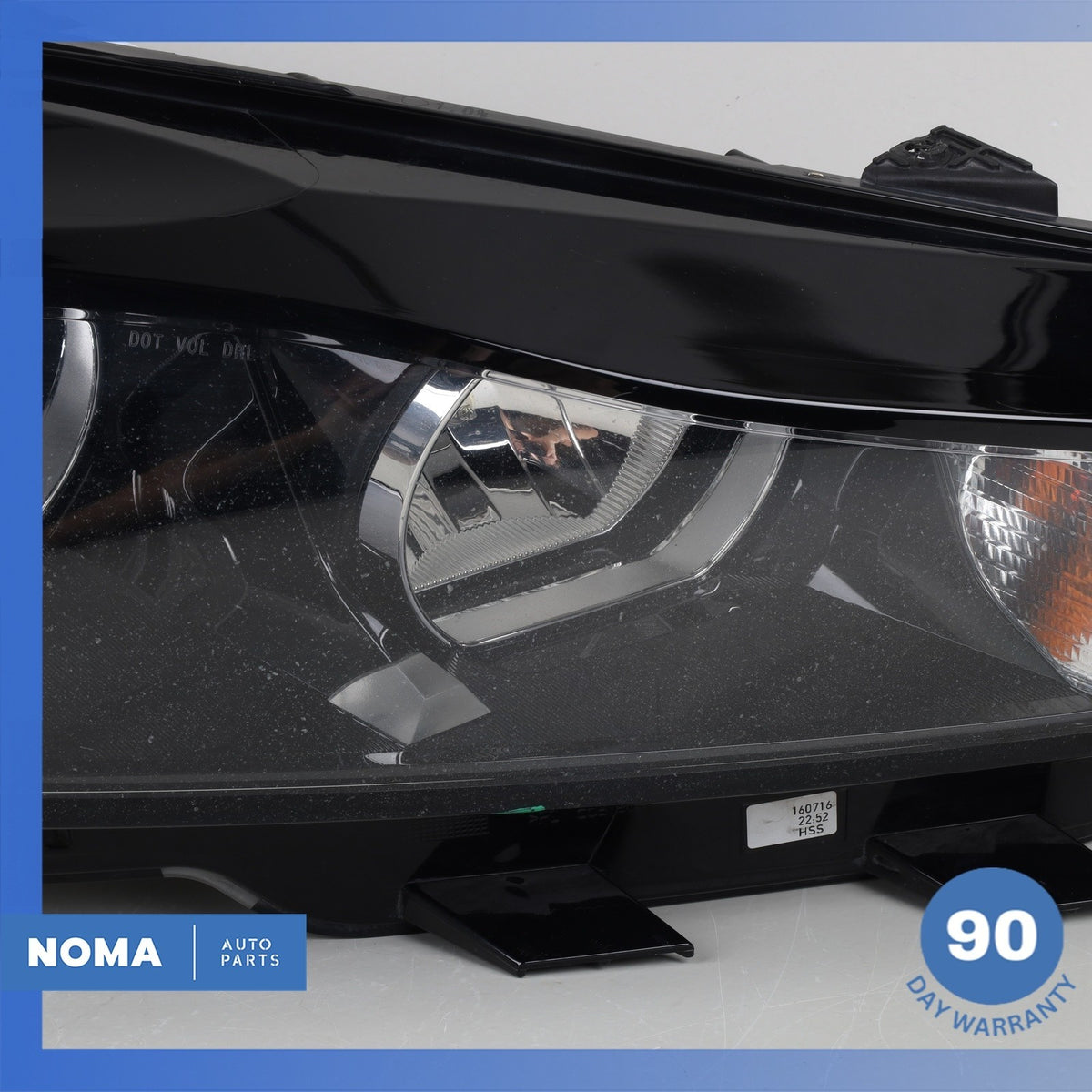 17-19 Jaguar X760 XE Right Side Headlight Lamp Light Halogen GX7313W029JB OEM - photo 4