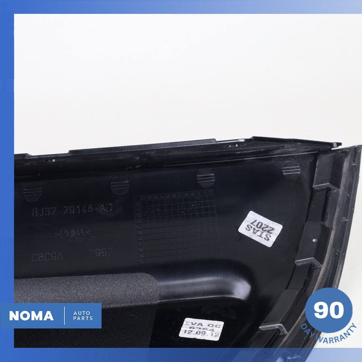 12-13 LR Range Rover Evoque L538 Rear Right Side Exterior D-Pillar Molding OEM - photo 11