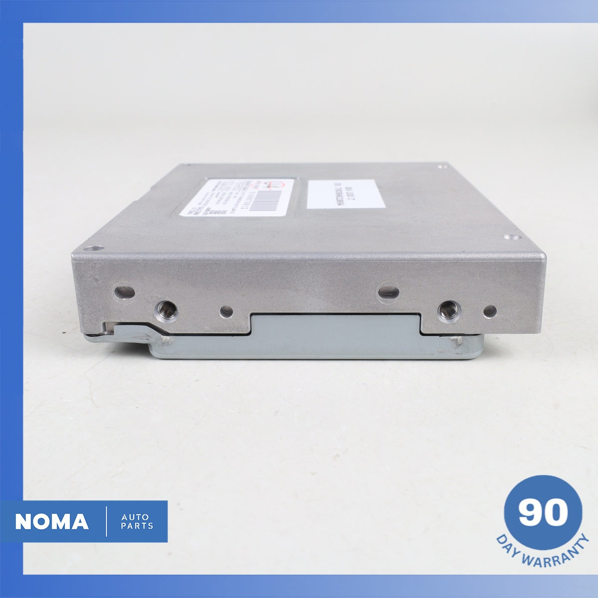 Lexus ZWA10 CT200h Telematics Control Module 86741-33020 OEM - photo 10