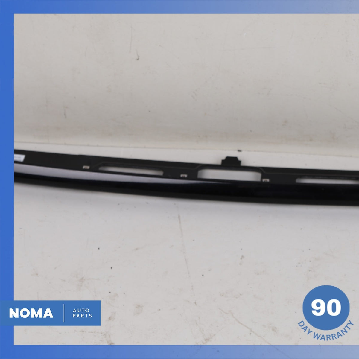 14-22 Range Rover Sport L494 Trunk Bezel License Plate Molding DK6240406DA OEM - photo 4