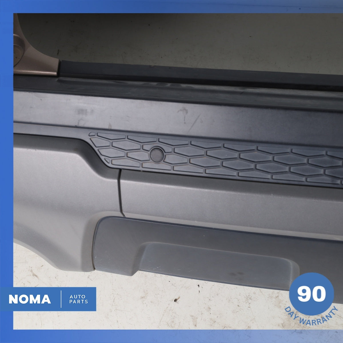 16-19 LR Range Rover Evoque L538 Rear Bumper Cover Panel Assembly Brown OEM - photo 9