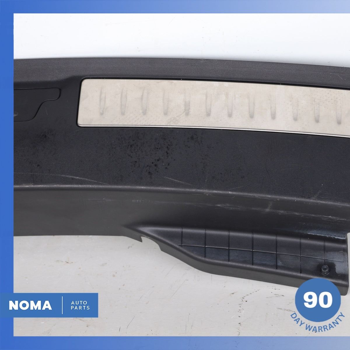 18-23 Range Rover Velar L560 Trunk Boot Entry Scuff Plate Lid Cover Trim OEM - photo 3