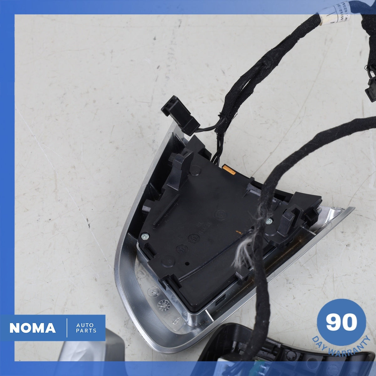 09-11 BMW E89 Z4 Steering Wheel Gear Shifter Paddle w/ Switches Set OEM - photo 13