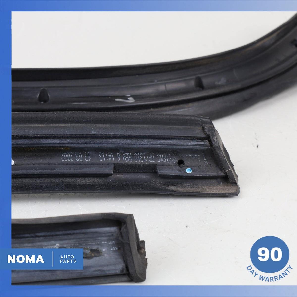 03-08 BMW E85 Z4 Convertible Top Roof Right Side Outside Molding Seal Set OEM - photo 10
