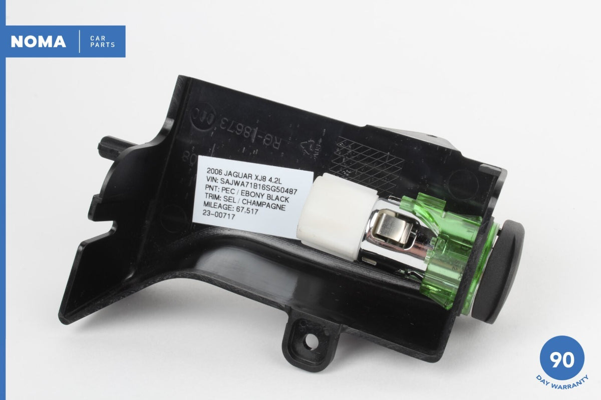 04-09 Jaguar XJ8 XJR VDP X350 X358 Glove Box 12V Outlet Plug 2W93F060D08 OEM - photo 2