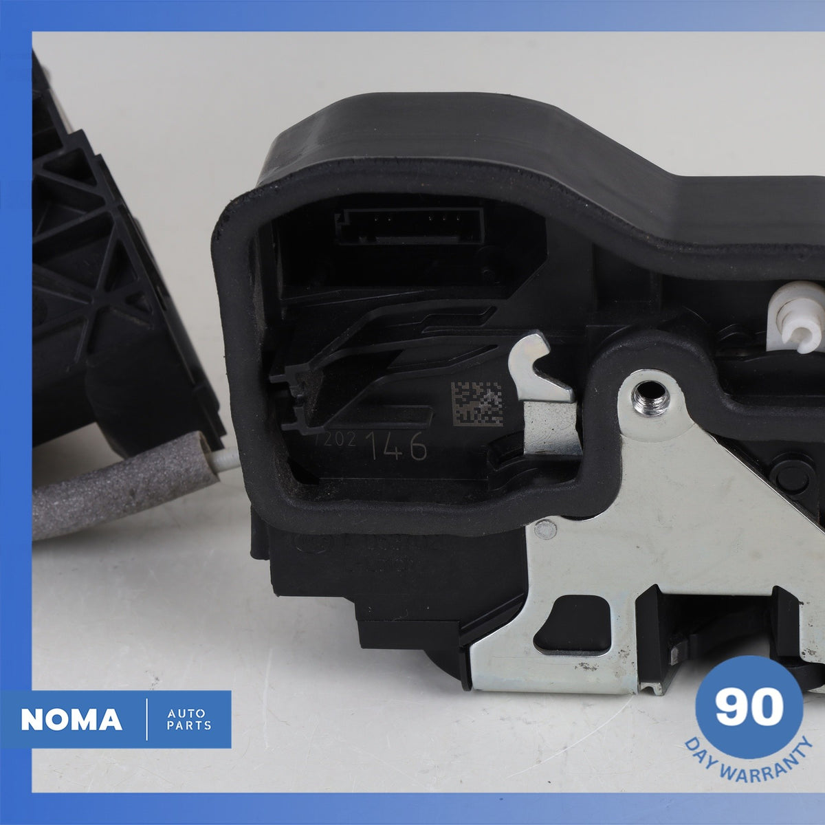 BMW E89 Z4 Right Passenger Door Lock Latch Actuator w/ Handle 7202146 OEM - photo 4