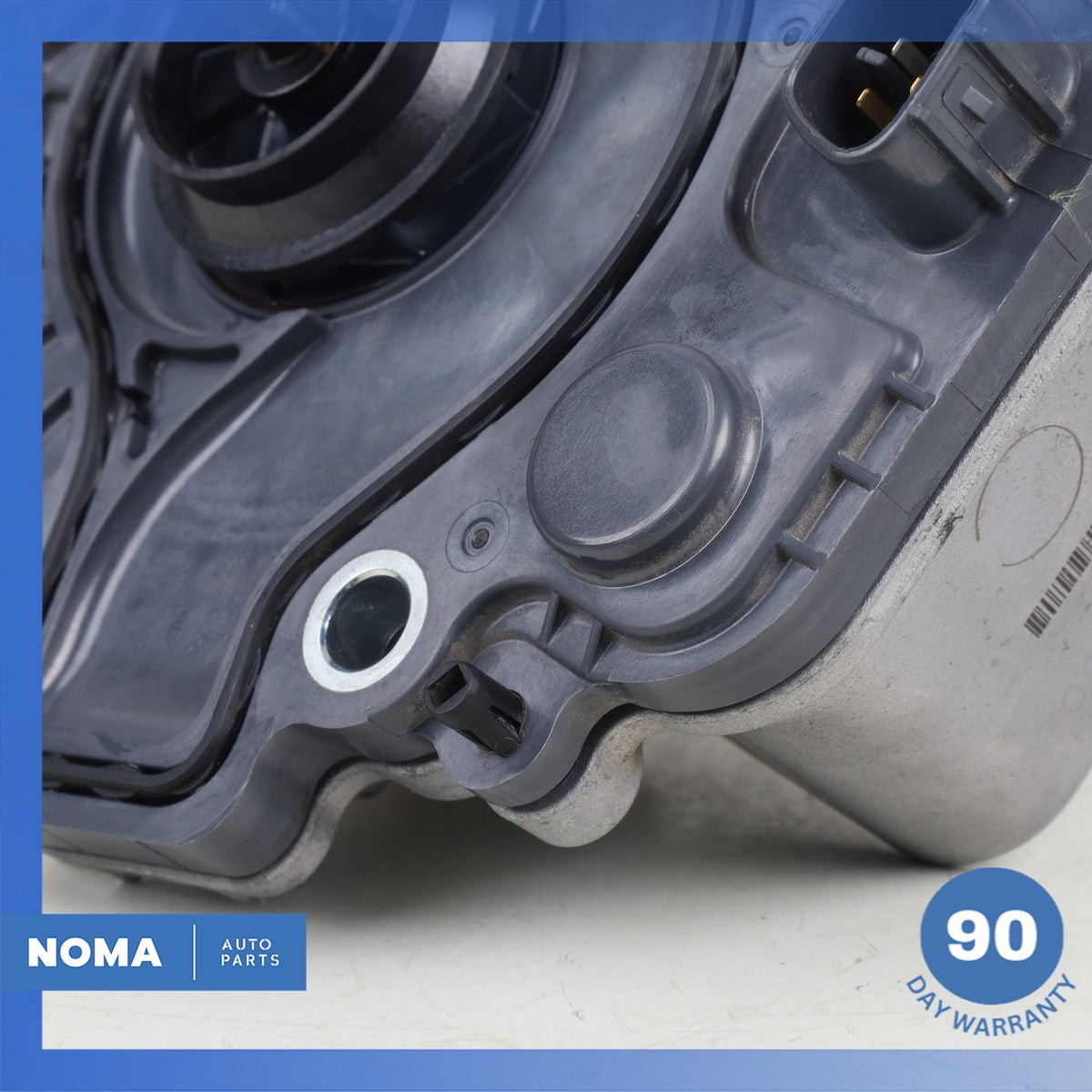 Lexus ZWA10 CT200h Engine Motor Coolant Water Pump OEM - photo 4