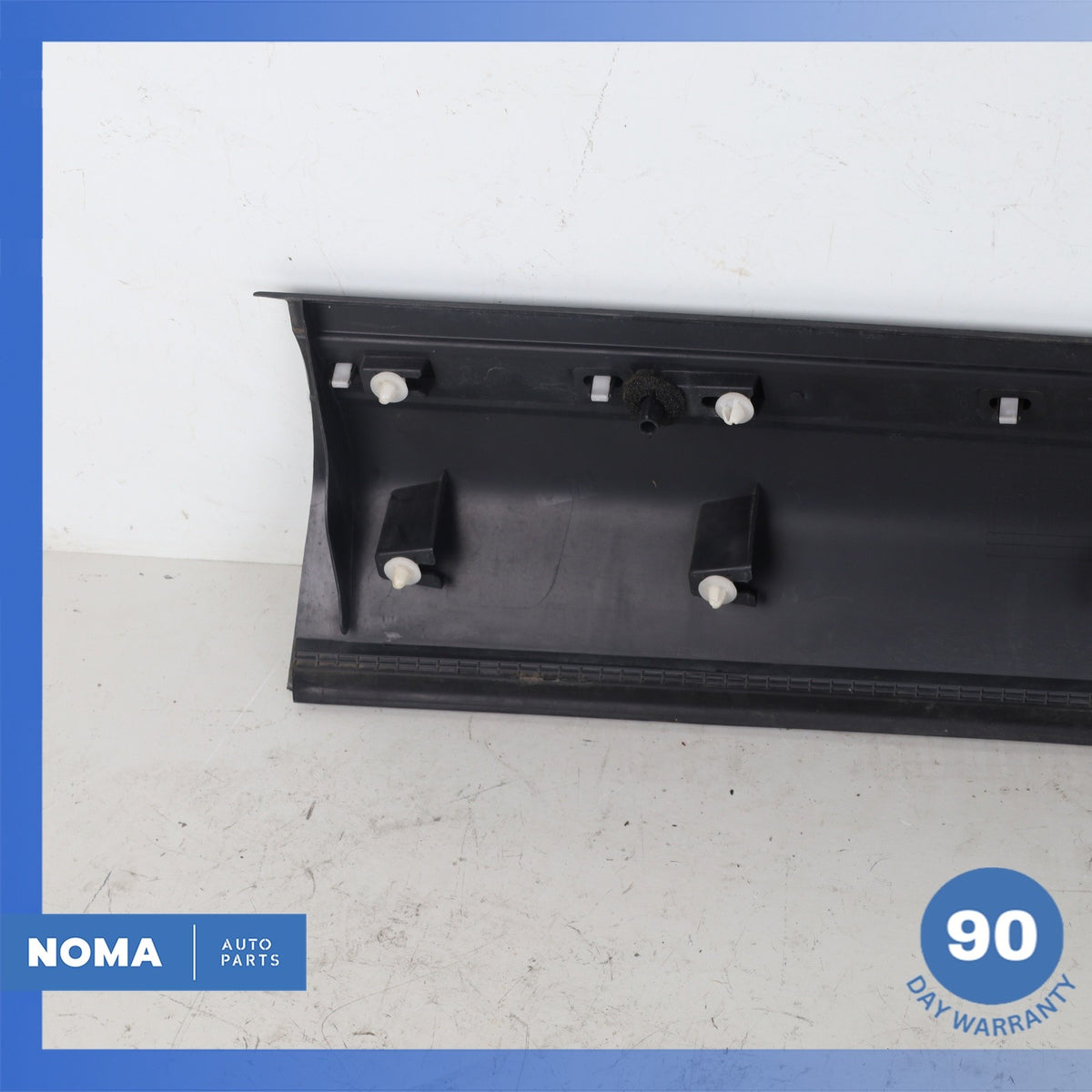 12-19 Range Rover Evoque L538 4DR Front Left Door Lower Molding BJ3221065BJ OEM - photo 8