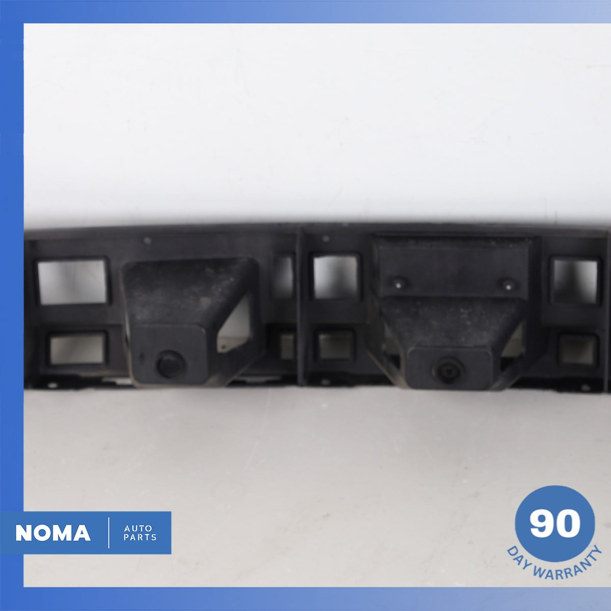18-23 Range Rover L560 Velar Rear Bumper Center Mount Support Bracket OEM - photo 13