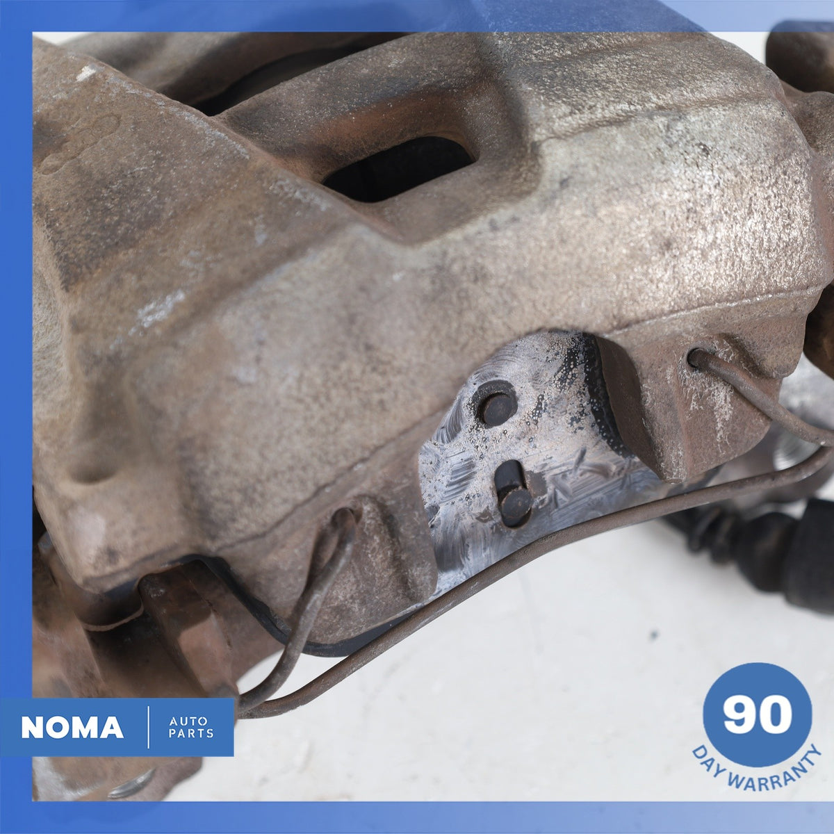 2015 Audi 8UB Q3 Front Left & Right Brake Caliper Set 5N0615123 OEM - photo 5