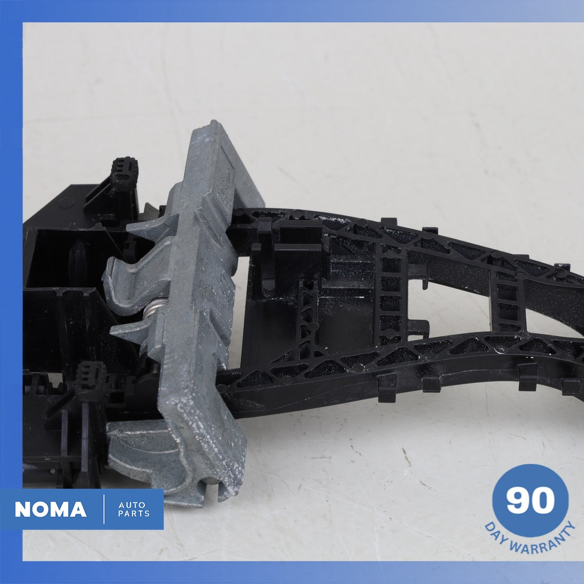 12-19 Range Rover Evoque L538 Rear Left Door Lock Latch Actuator w/ Bracket OEM - photo 9