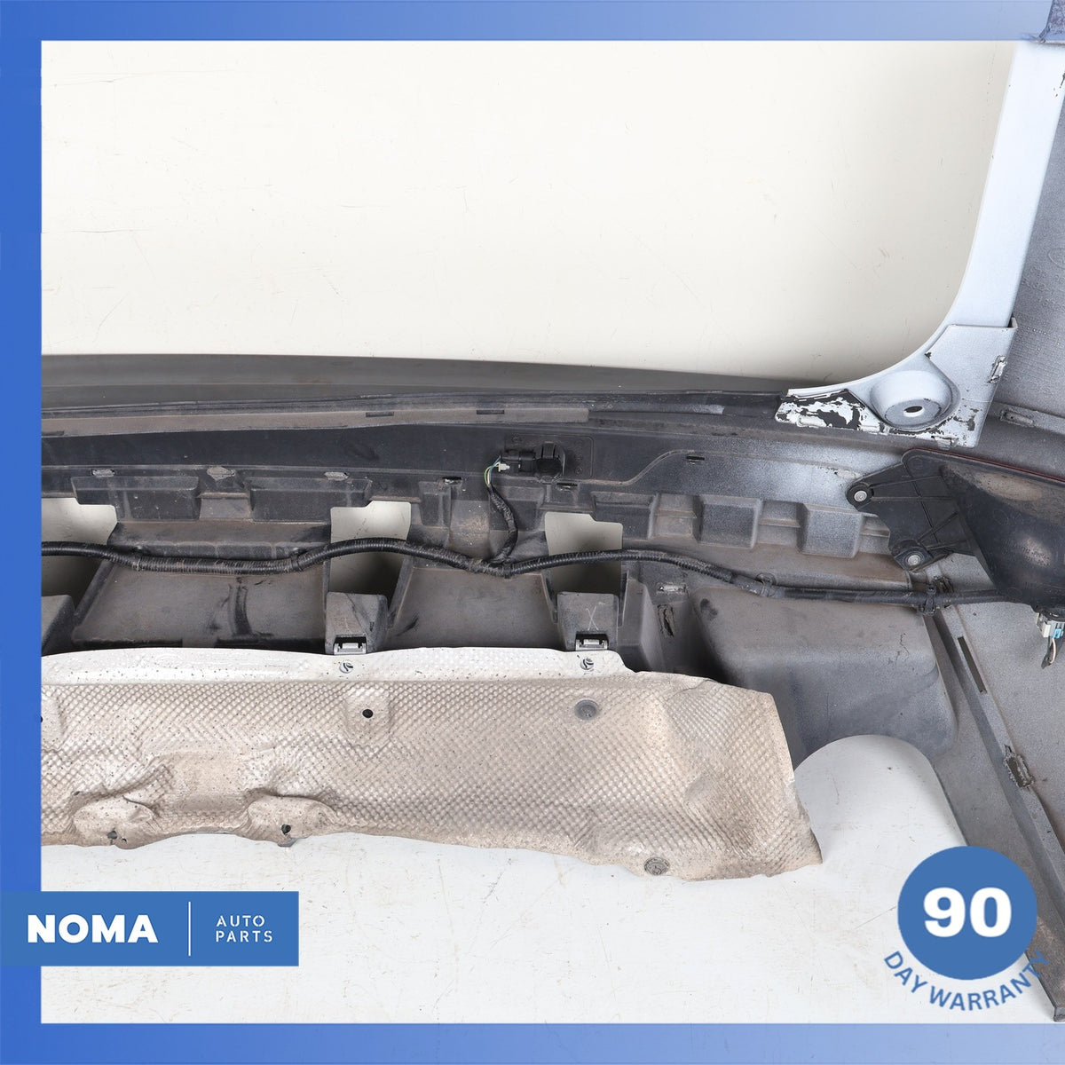 12-15 LR Range Rover Evoque L538 Rear Bumper Cover Panel Assembly White OEM - photo 9