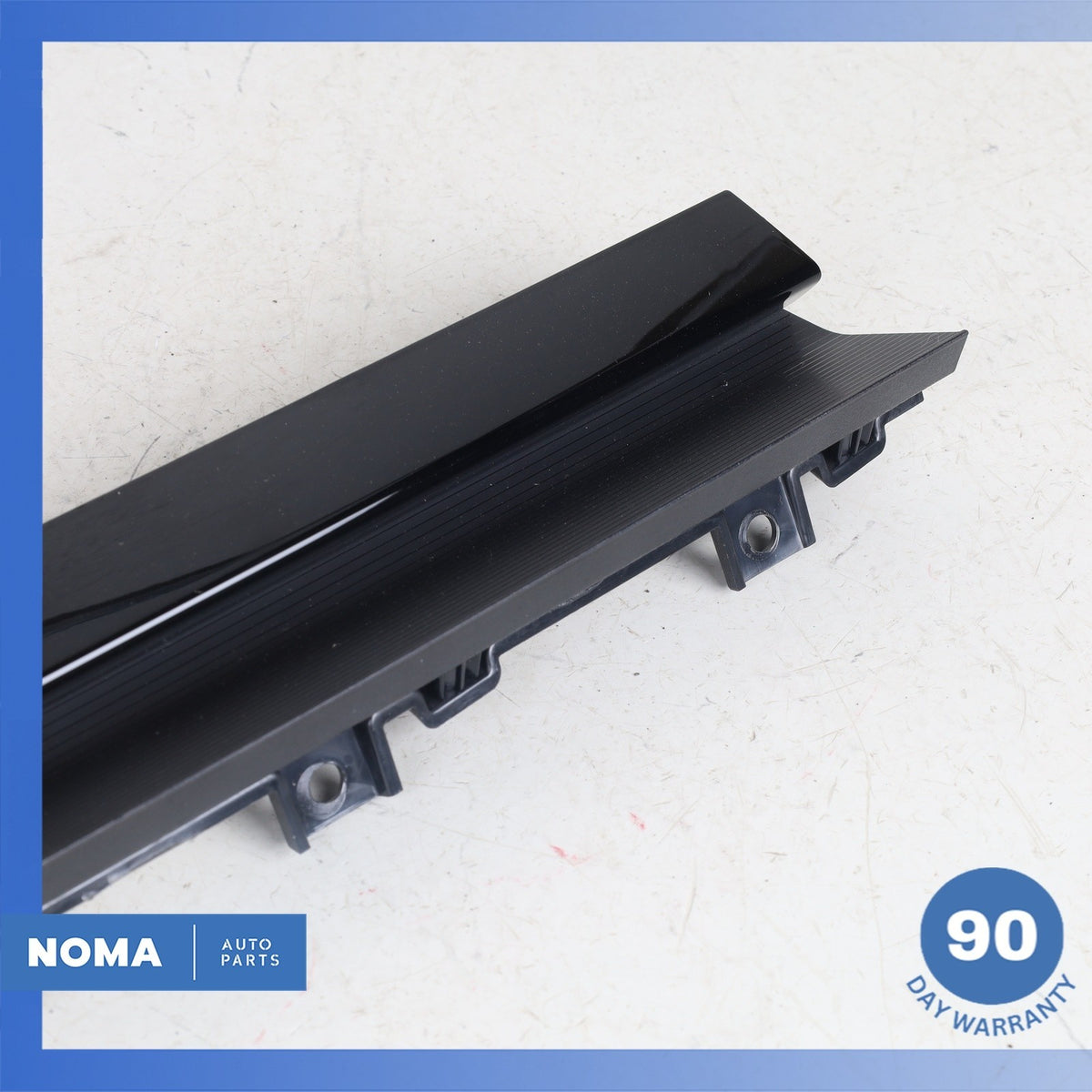 2020 LR Range Rover Evoque L551 Right Dashboard Cover Panel Trim Molding OEM - photo 2