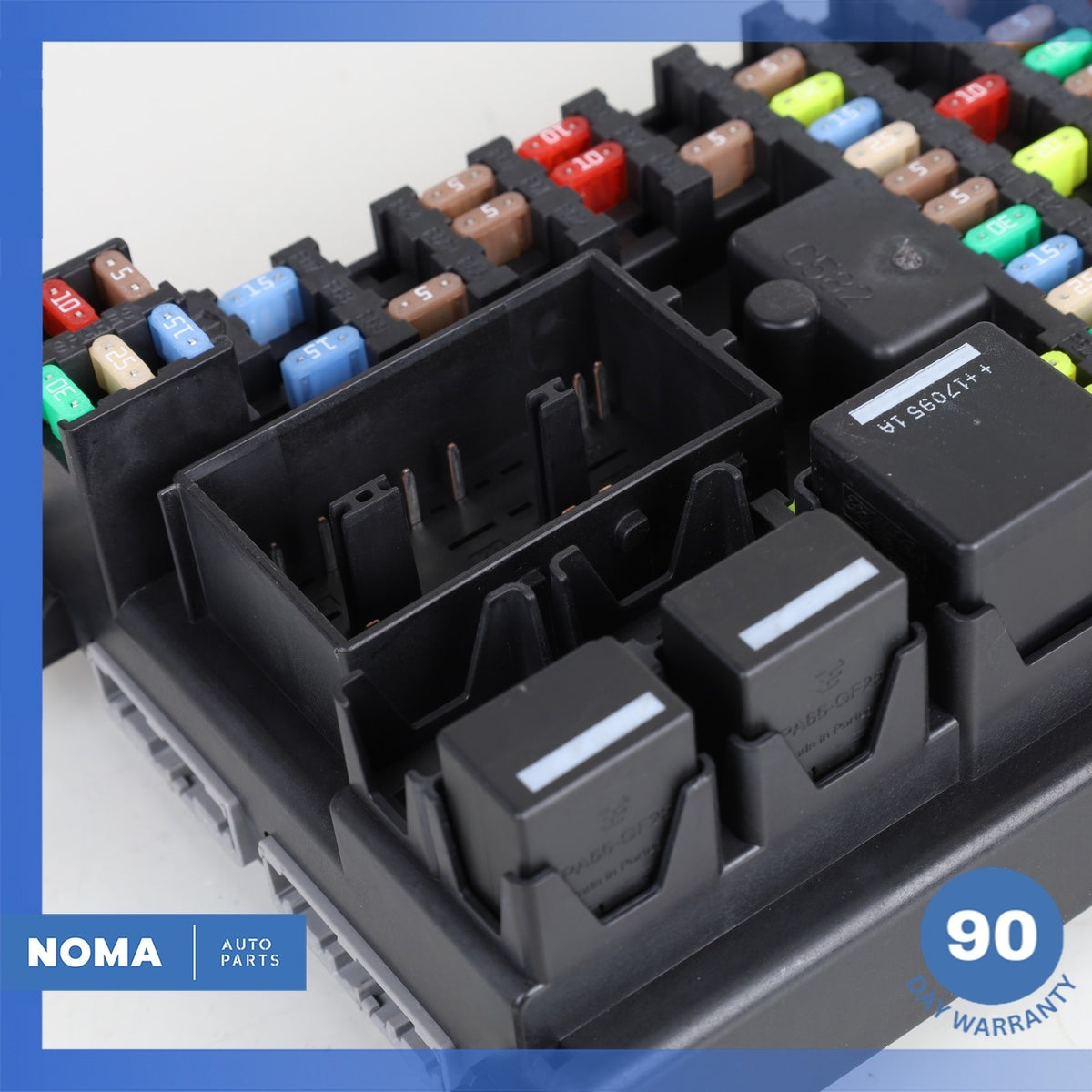 15-23 Land Rover Discovery Sport L550 Front Relay Fuse Box FK7214F041AE OEM 78k - photo 6