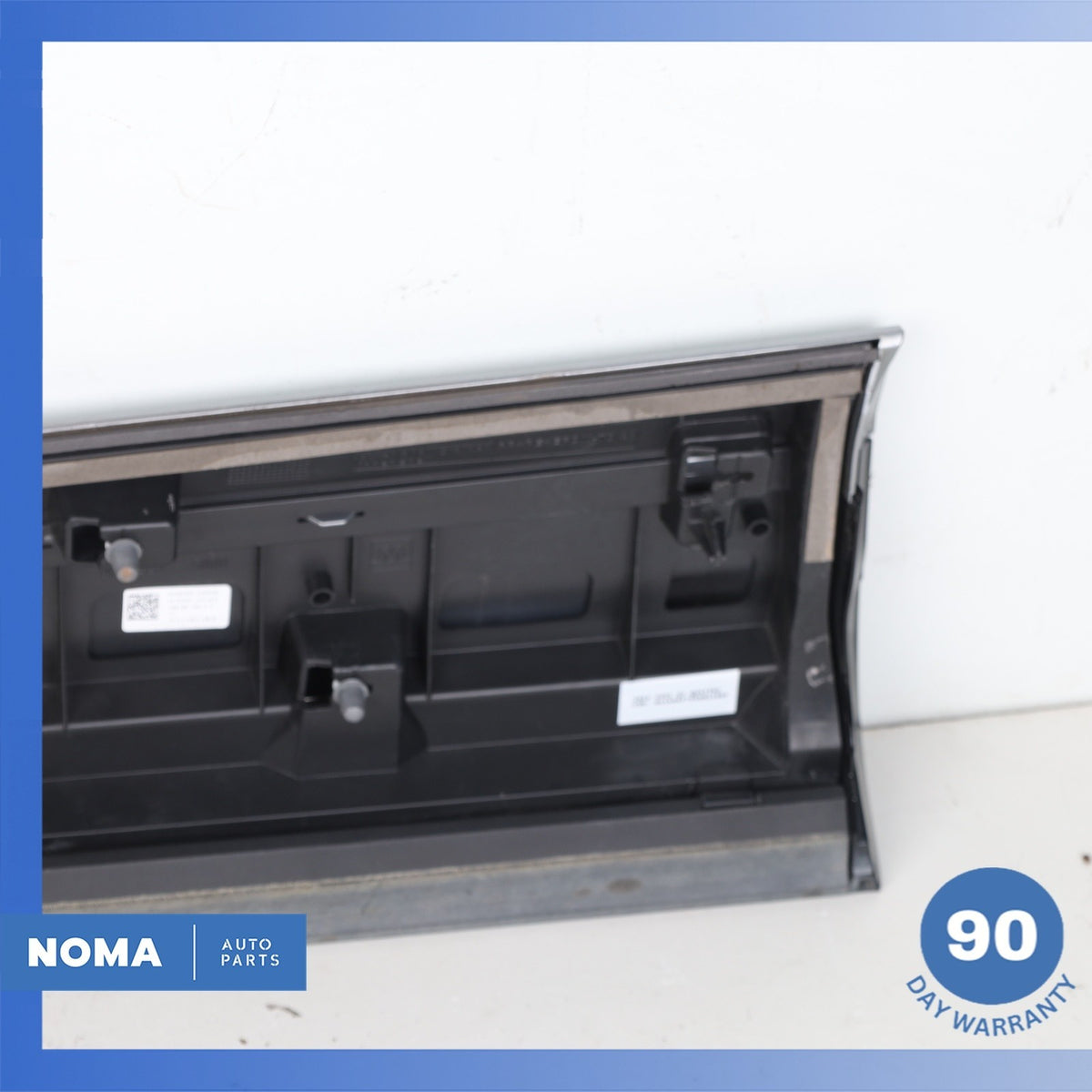 17-19 Audi 4M Q7 Front Right Passenger Door Lower Molding Black OEM - photo 7