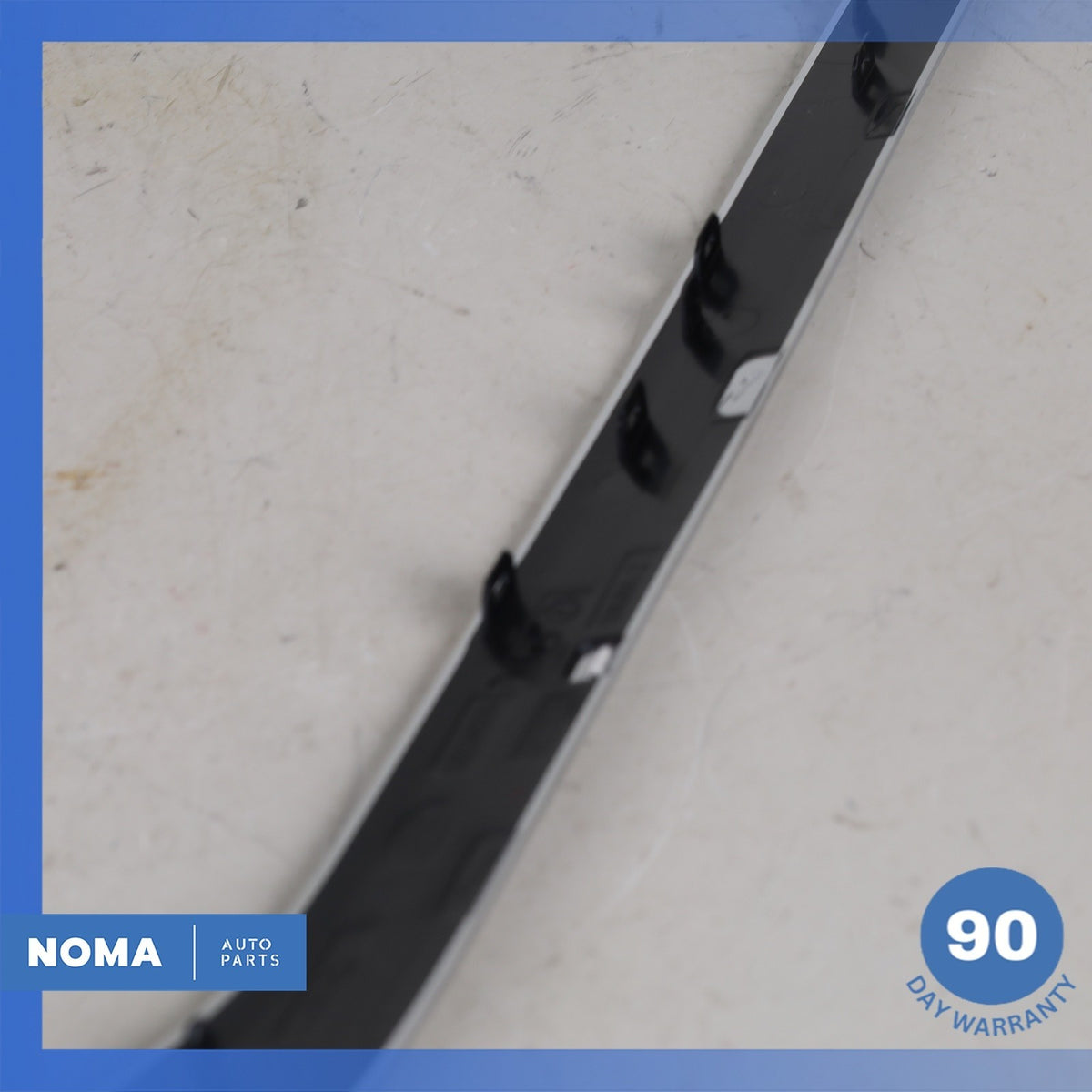 Range Rover Evoque L551 Right Passenger Side Center Console Trim LR115548 OEM - photo 9