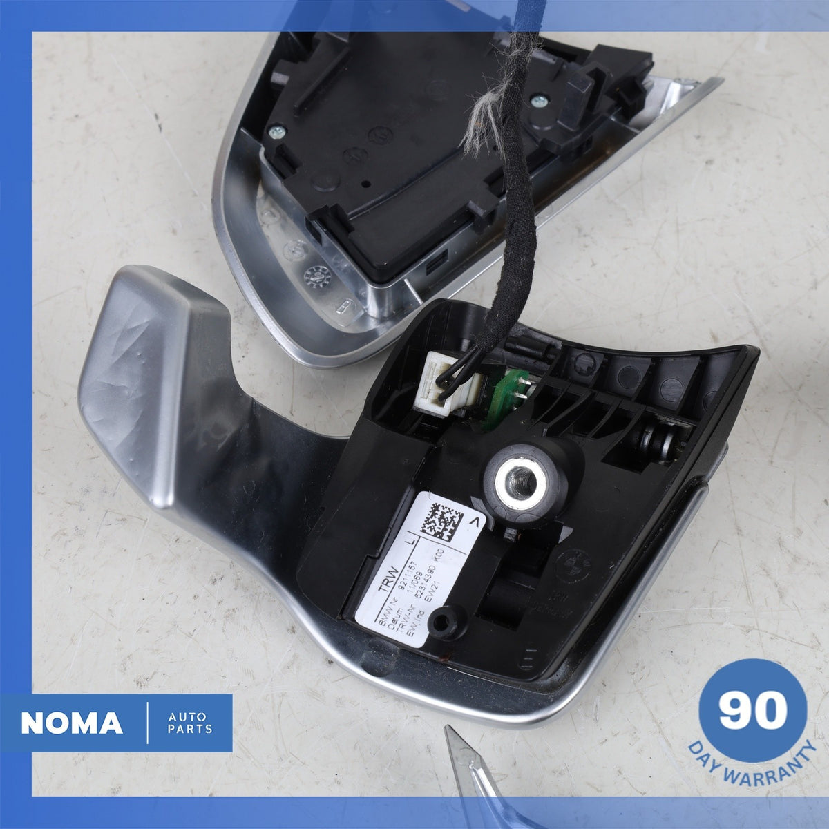 09-11 BMW E89 Z4 Steering Wheel Gear Shifter Paddle w/ Switches Set OEM - photo 10
