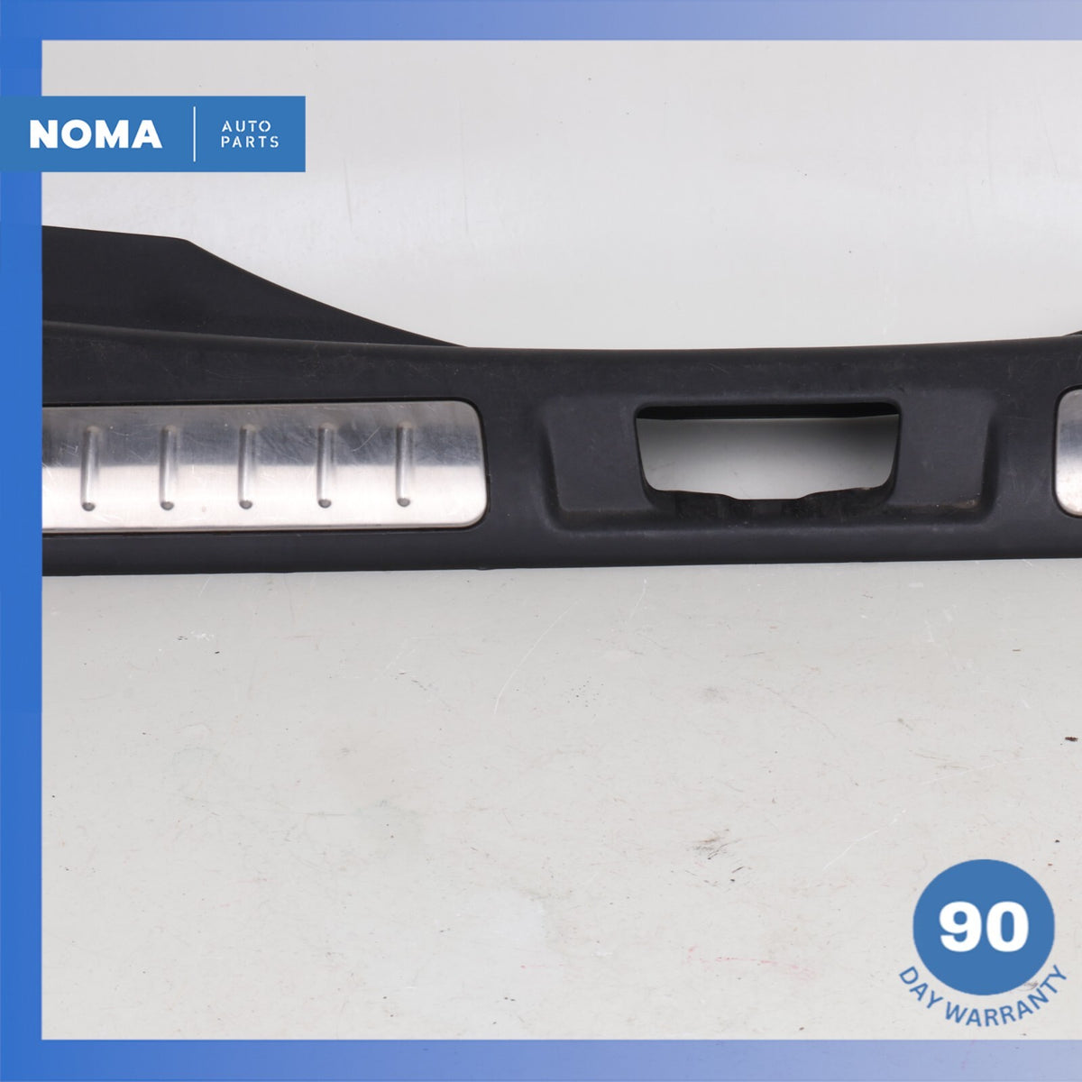 12-19 Land Rover Range Rover Evoque L538 Trunk Scuff Plate Lock Cover OEM - photo 4