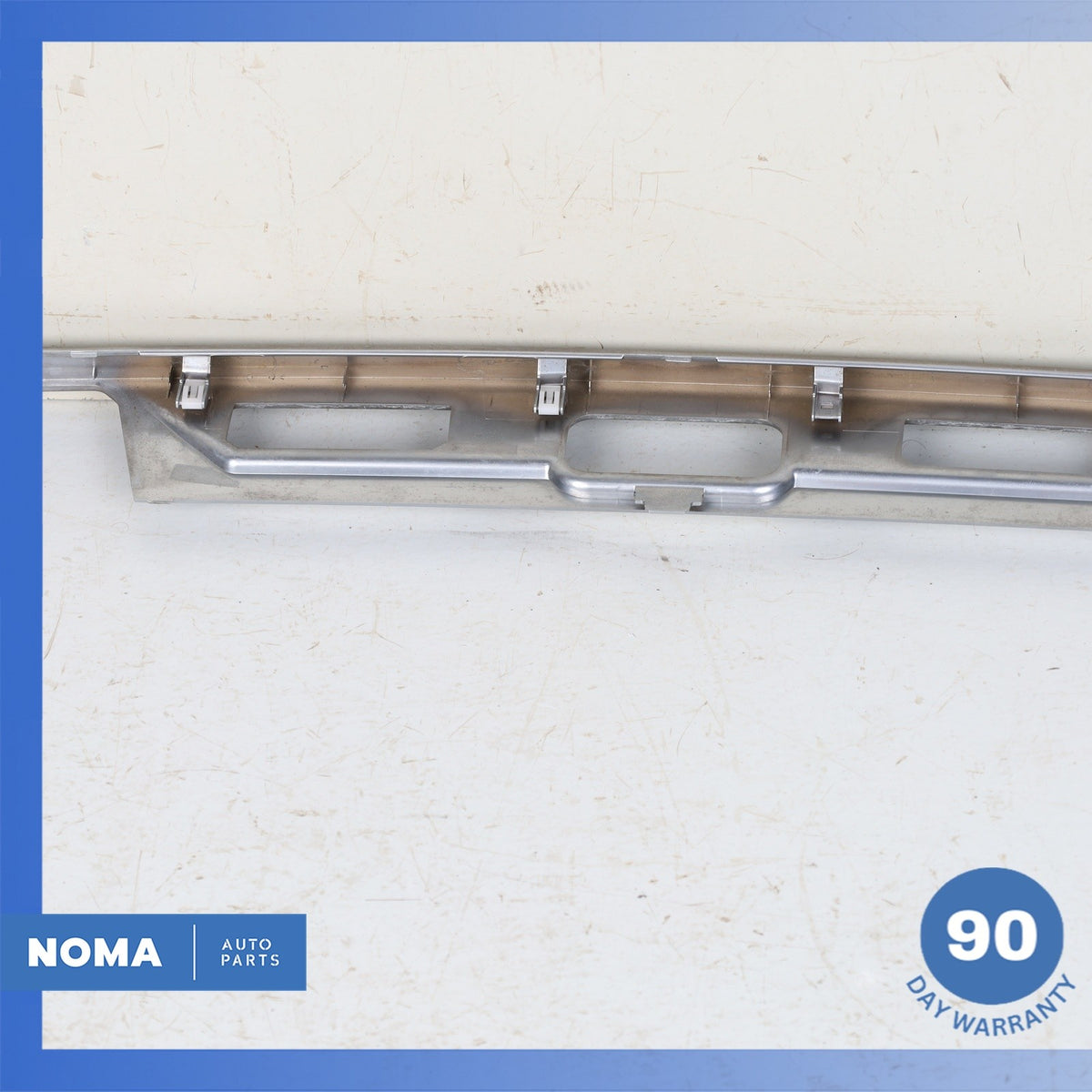 14-22 LR Range Rover Sport L494 Trunk Bezel License Plate Light Lamp Trim OEM - photo 15