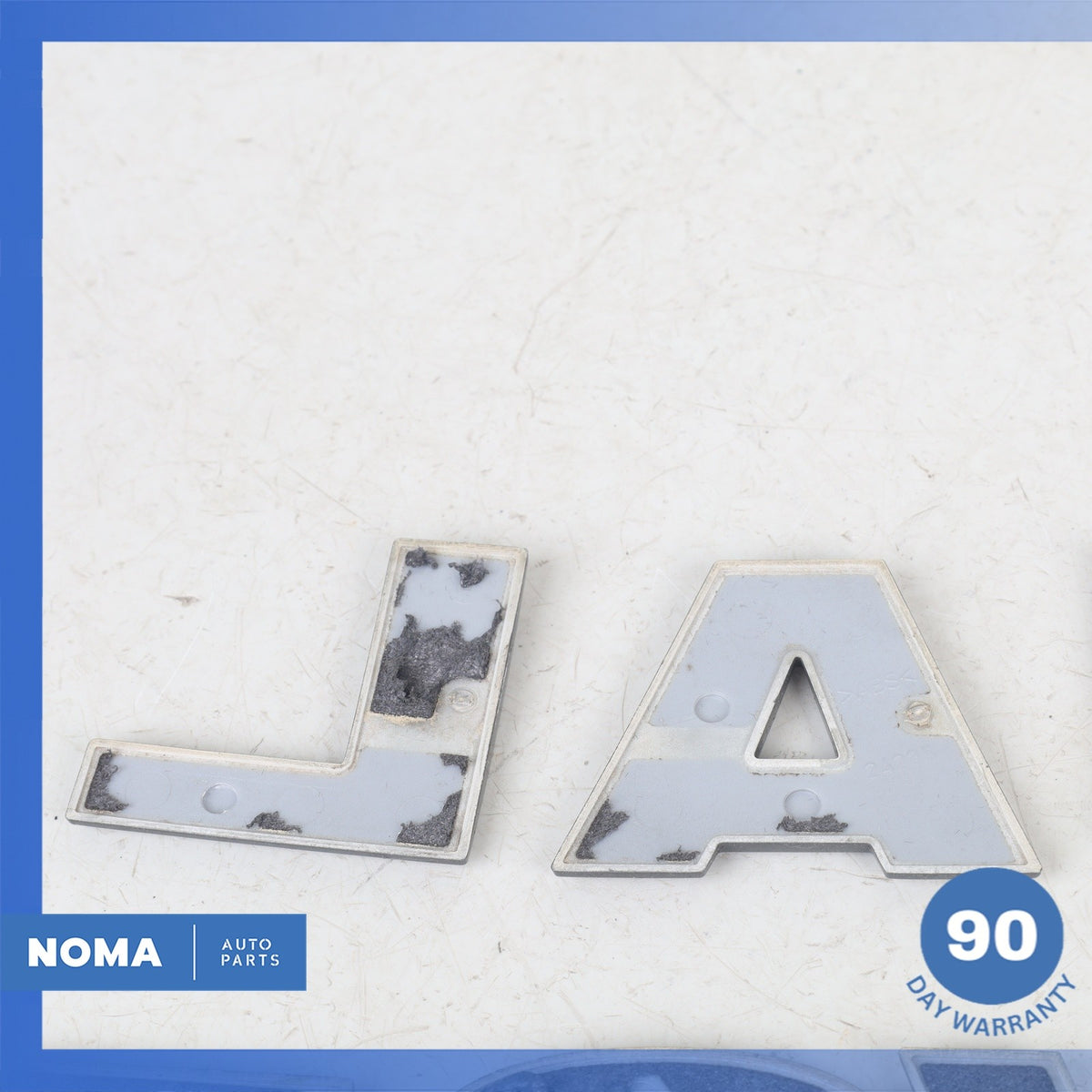 Land Rover LR4 L319 Hood Bonnet Logo Emblem Badge Set OEM - photo 12