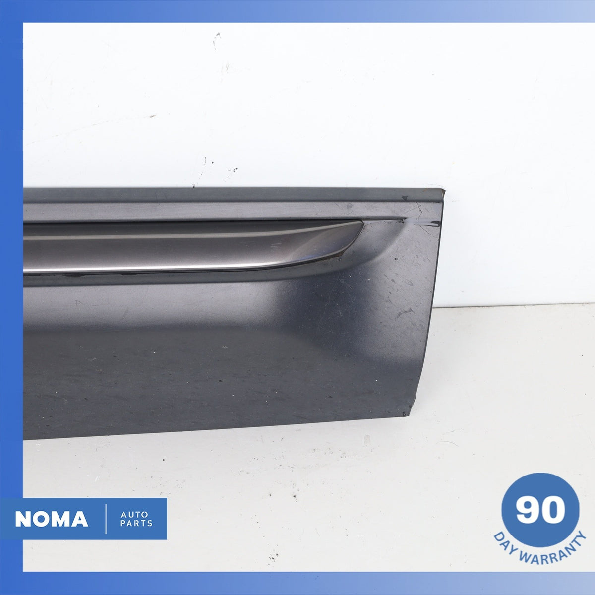 12-17 Range Rover Evoque L538 3DR Front Right Door Lower Molding BJ3221064AG OEM - photo 2
