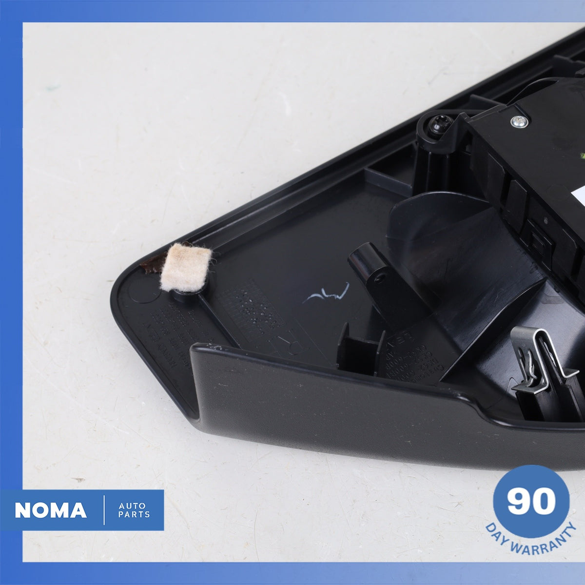 Range Rover L494 Front Right Side Seat Control Switch w/ Trim OEM - photo 11