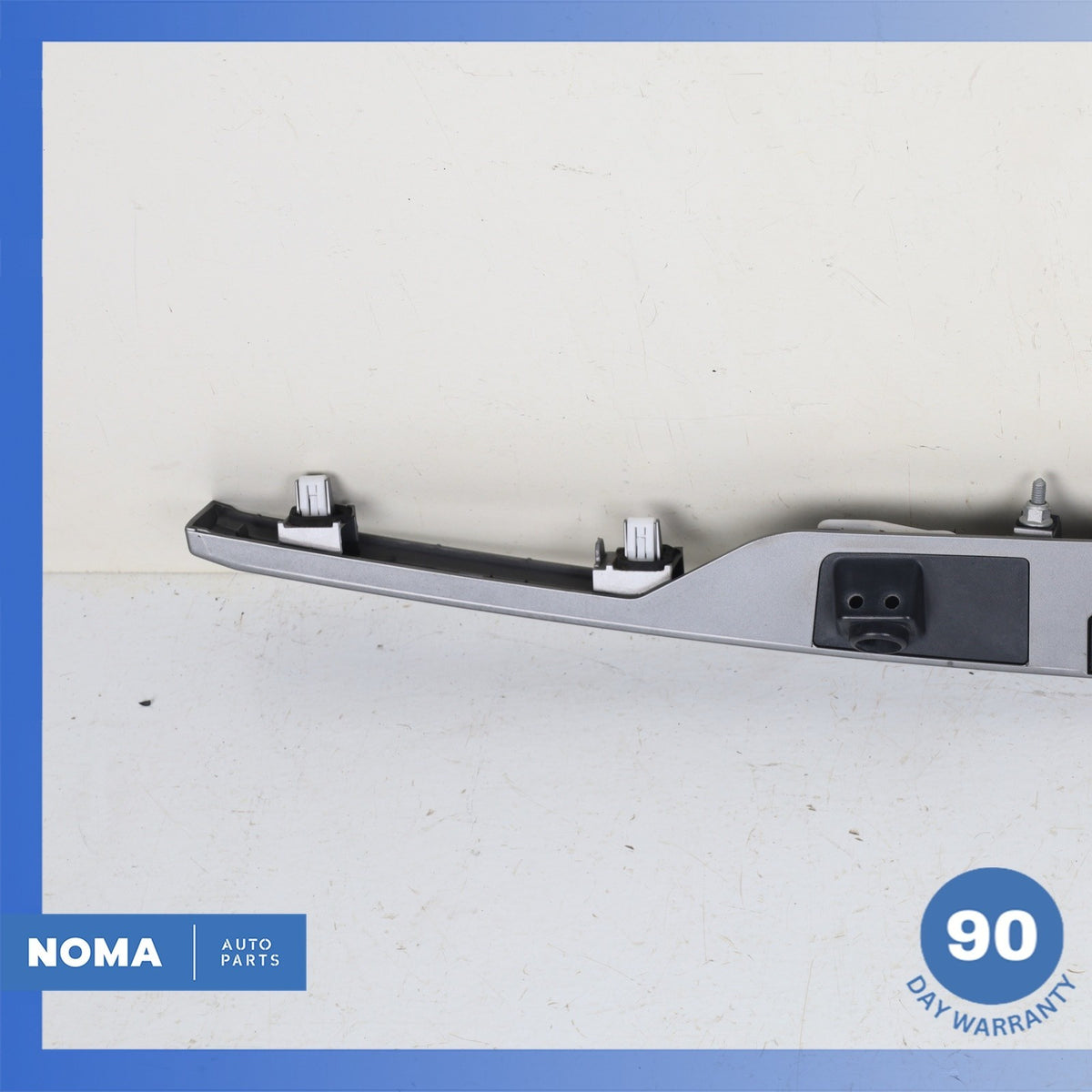 16-17 Range Rover Evoque L538 Rear Trunk Bezel License Plate Light Lamp Trim OEM - photo 17