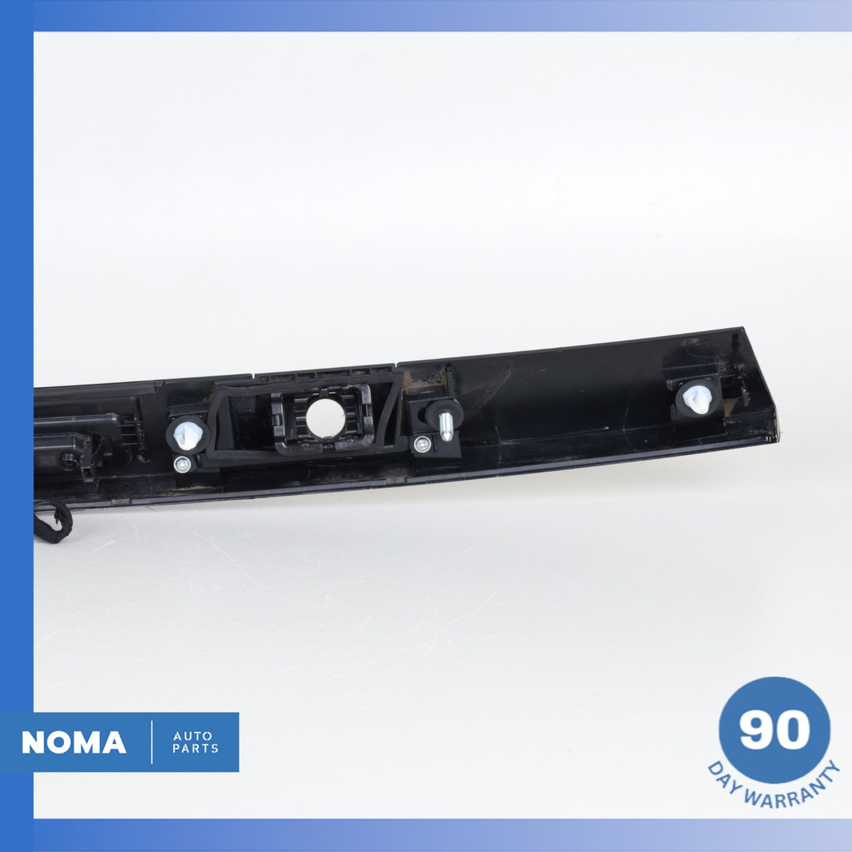 15-19 LR Discovery Sport L550 Rear Trunk Bezel License Plate Light Lamp Trim OEM - photo 13