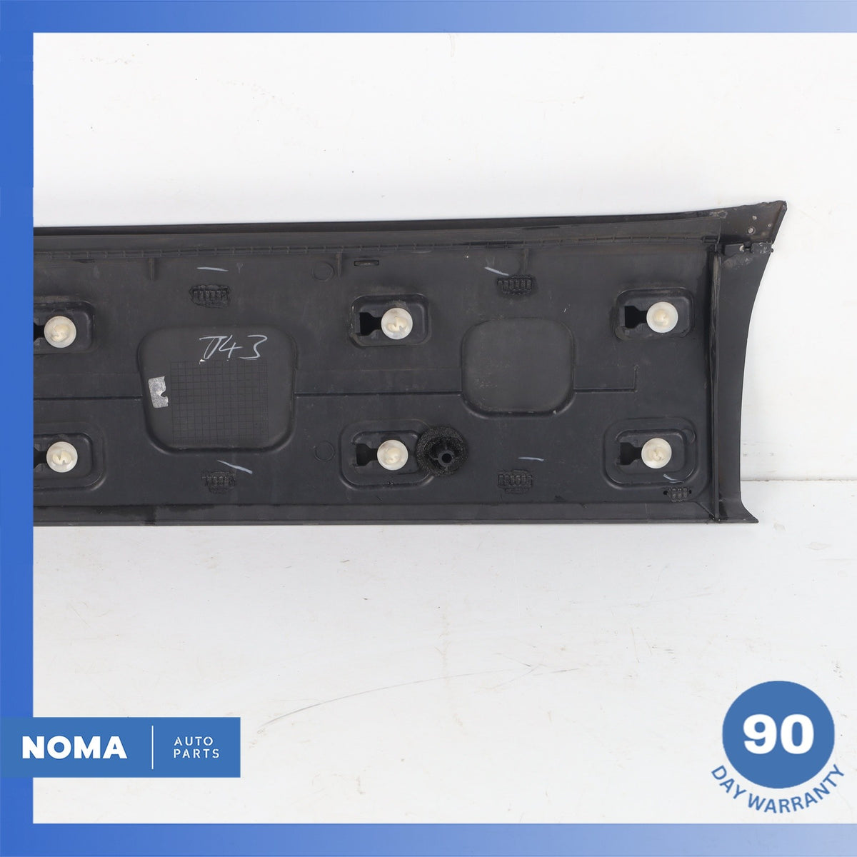 12-19 Range Rover Evoque L538 4DR Front Right Door Lower Molding BJ3M21064BC OEM - photo 7
