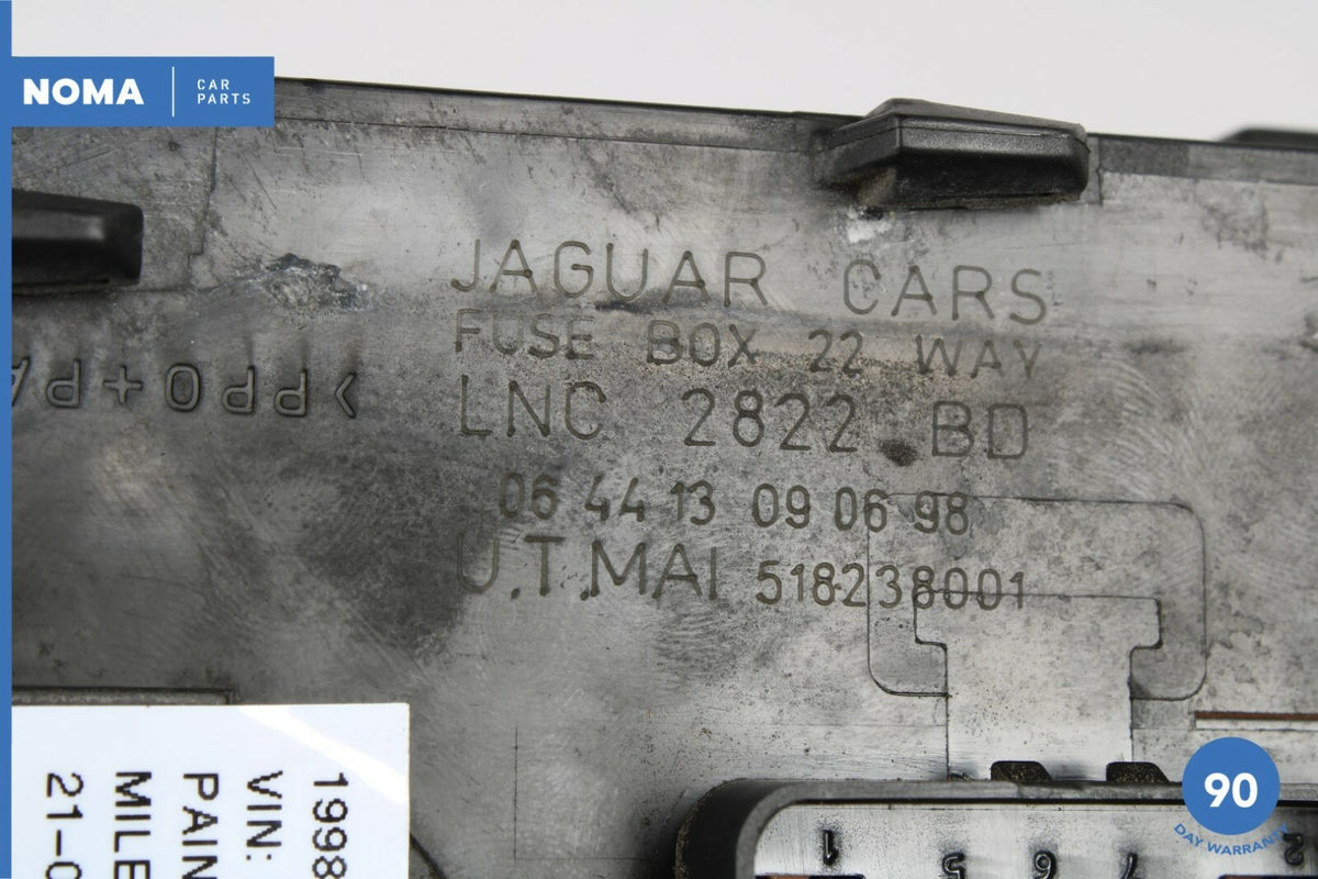 98-99 Jaguar XJ8 Vanden Plas X308 Engine Bay Relay Fuse Box 22 Way LNC2822BD OEM - photo 11