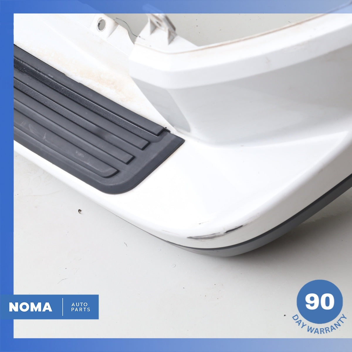 10-16 Land Rover L319 LR4 Rear Bumper Cover Assembly White OEM - photo 4