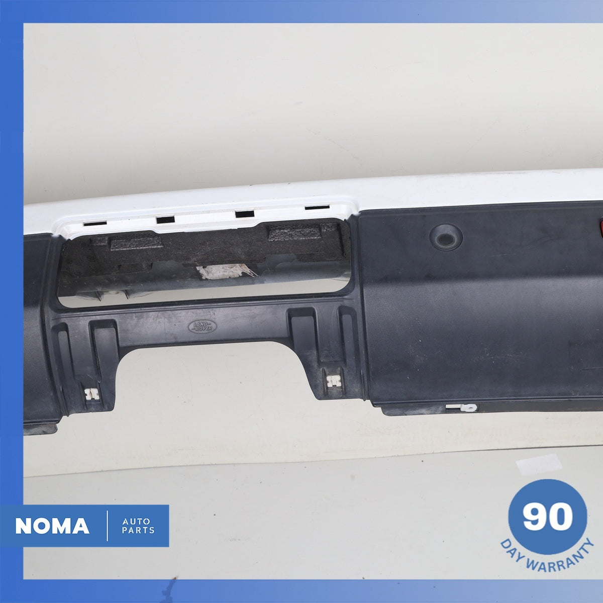10-16 Land Rover L319 LR4 Rear Bumper Cover Assembly White OEM - photo 14