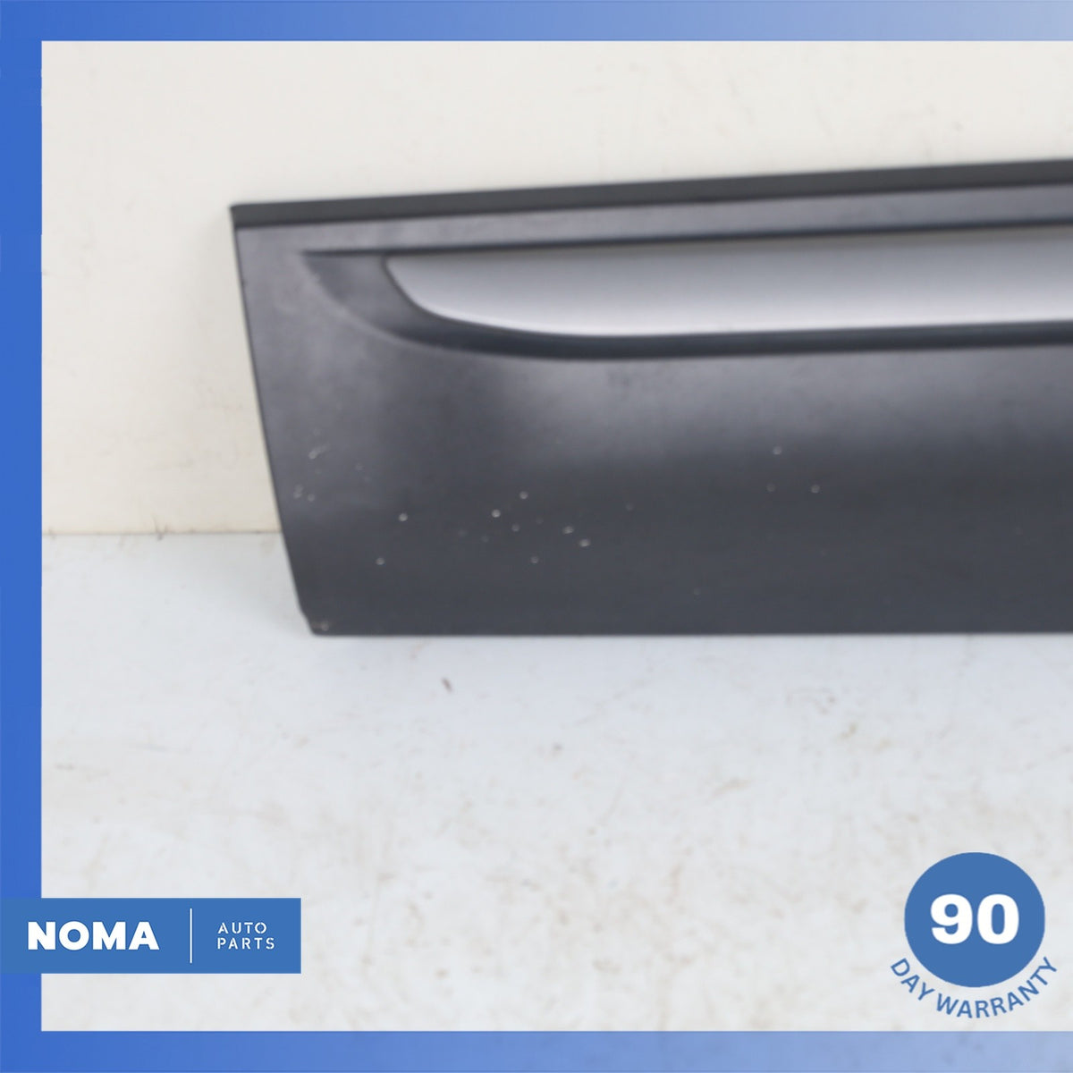 12-19 Range Rover Evoque L538 4DR Front Left Door Lower Molding BJ3221065BJ OEM - photo 5