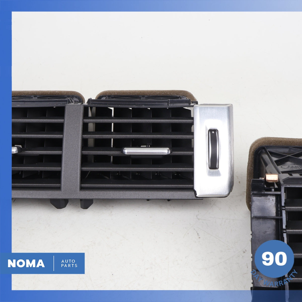 12-19 LR Range Rover Evoque L538 Dash Dashboard AC A/C Air Vent Set OEM - photo 4