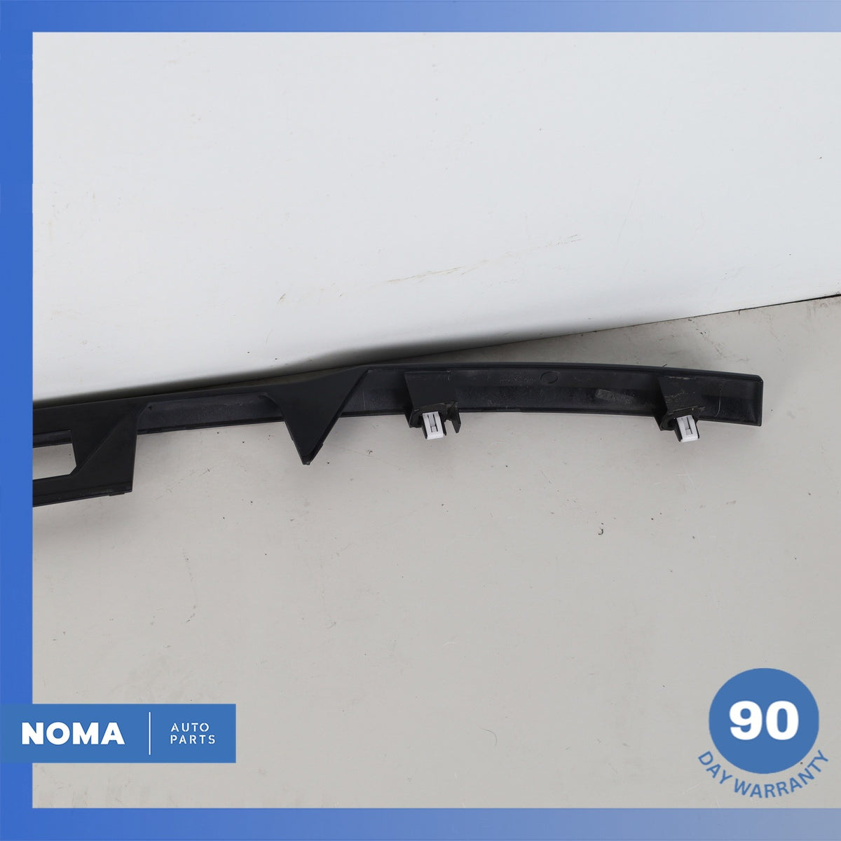 14-22 Range Rover Sport L494 Trunk Bezel License Plate Molding DK6240406DA OEM - photo 8