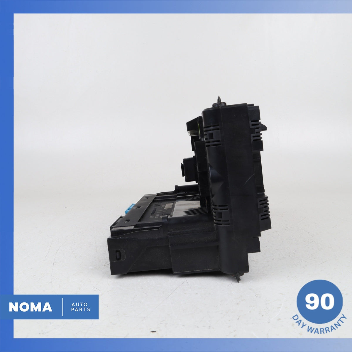 BMW F10 550i Front Terminal Junction Relay Fuse Box 61149252815 OEM - photo 10