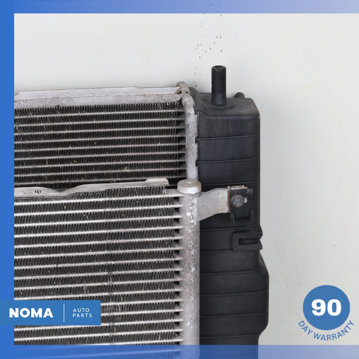 03-06 Jaguar X100 XK8 4.2L N/A Engine Cooling Radiator Assembly w/ Condenser OEM - photo 3