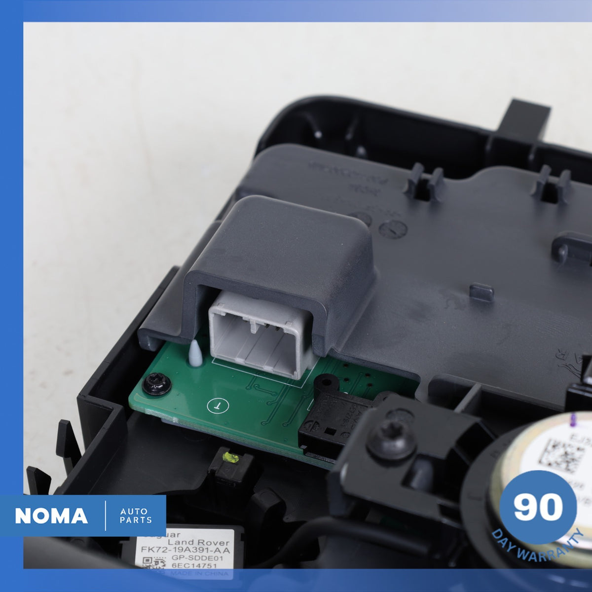 2017 Land Rover Discovery Sport L550 Dome Light Overhead Lamp Roof Switch OEM - photo 15
