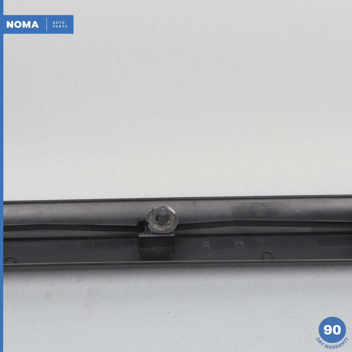 09-16 BMW Z4 E89 sDrive 30i Front Right Passenger Scuff Plate Entrance Trim OEM - photo 7