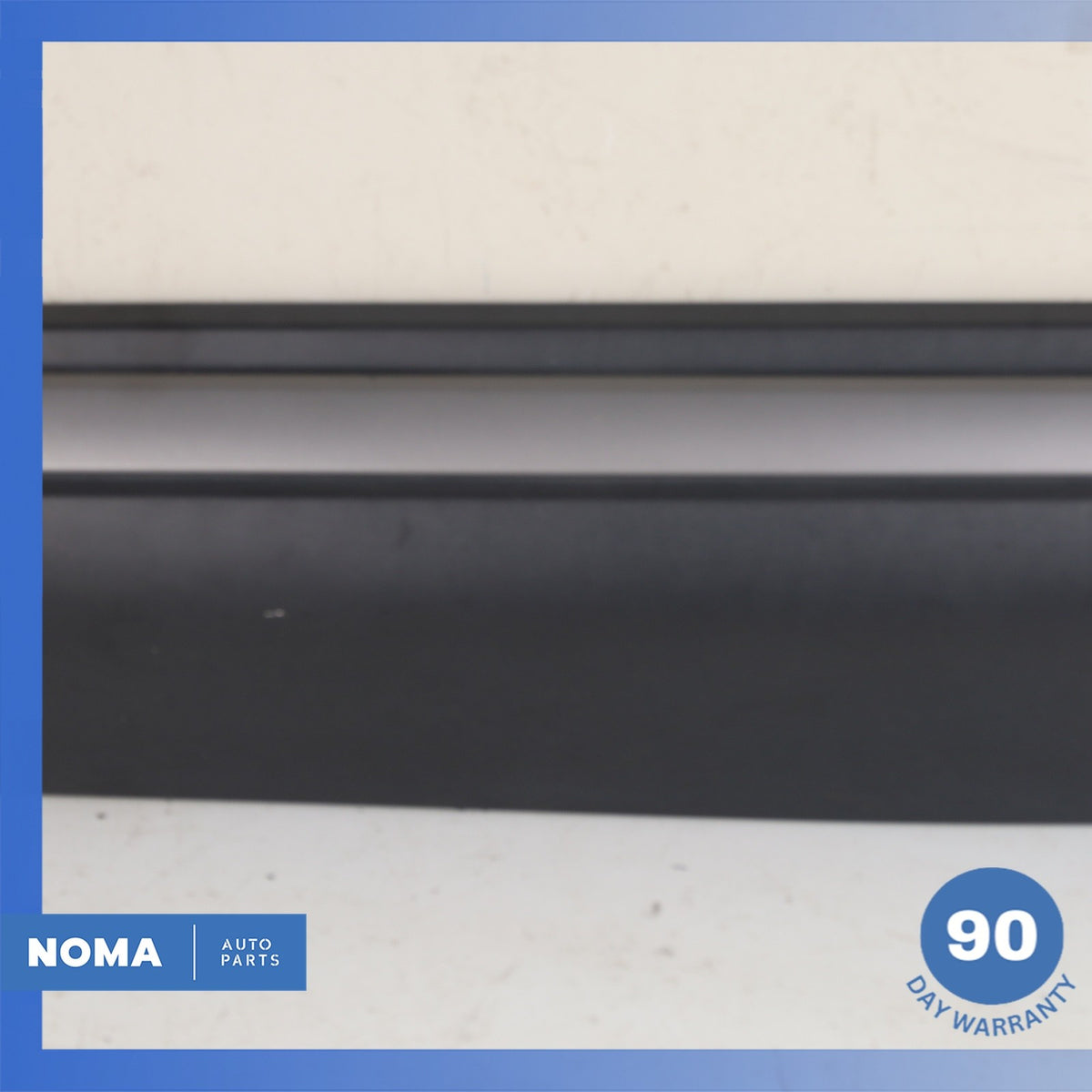 12-19 Range Rover Evoque L538 4DR Front Left Door Lower Molding BJ3221065BJ OEM - photo 3