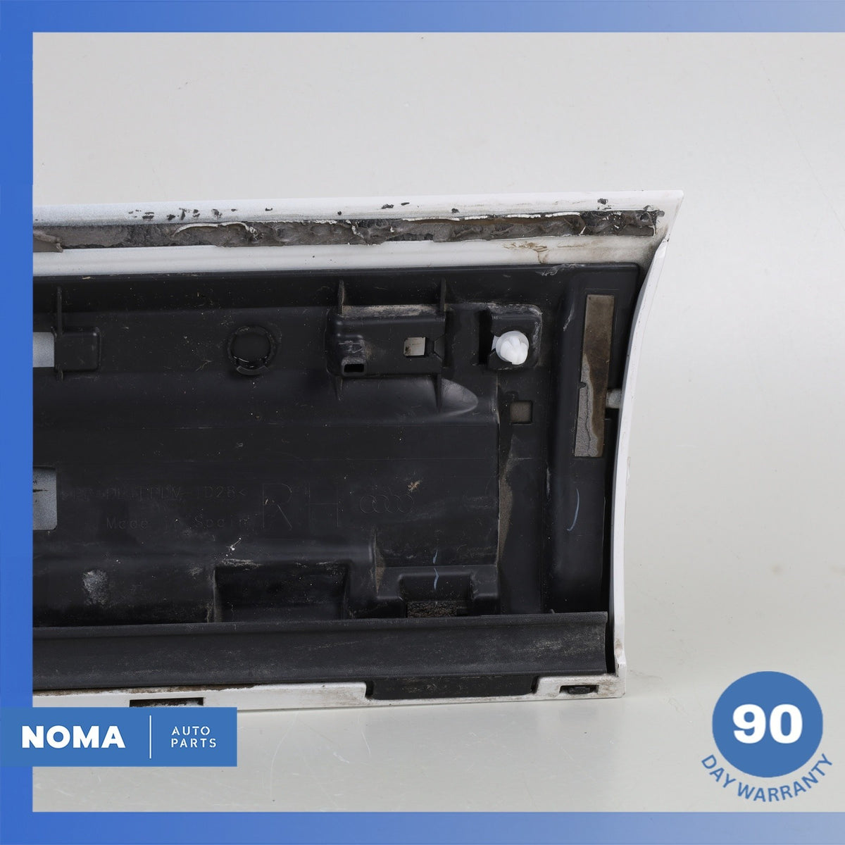 13-15 Audi 8U Q3 Rear Right Side Door Lower Molding White OEM - photo 6