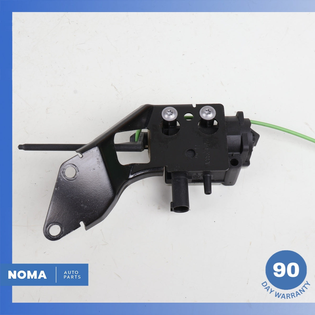 09-16 BMW E89 Z4 Fuel Gas Door Lid Actuator Motor 67117200675 OEM - photo 4