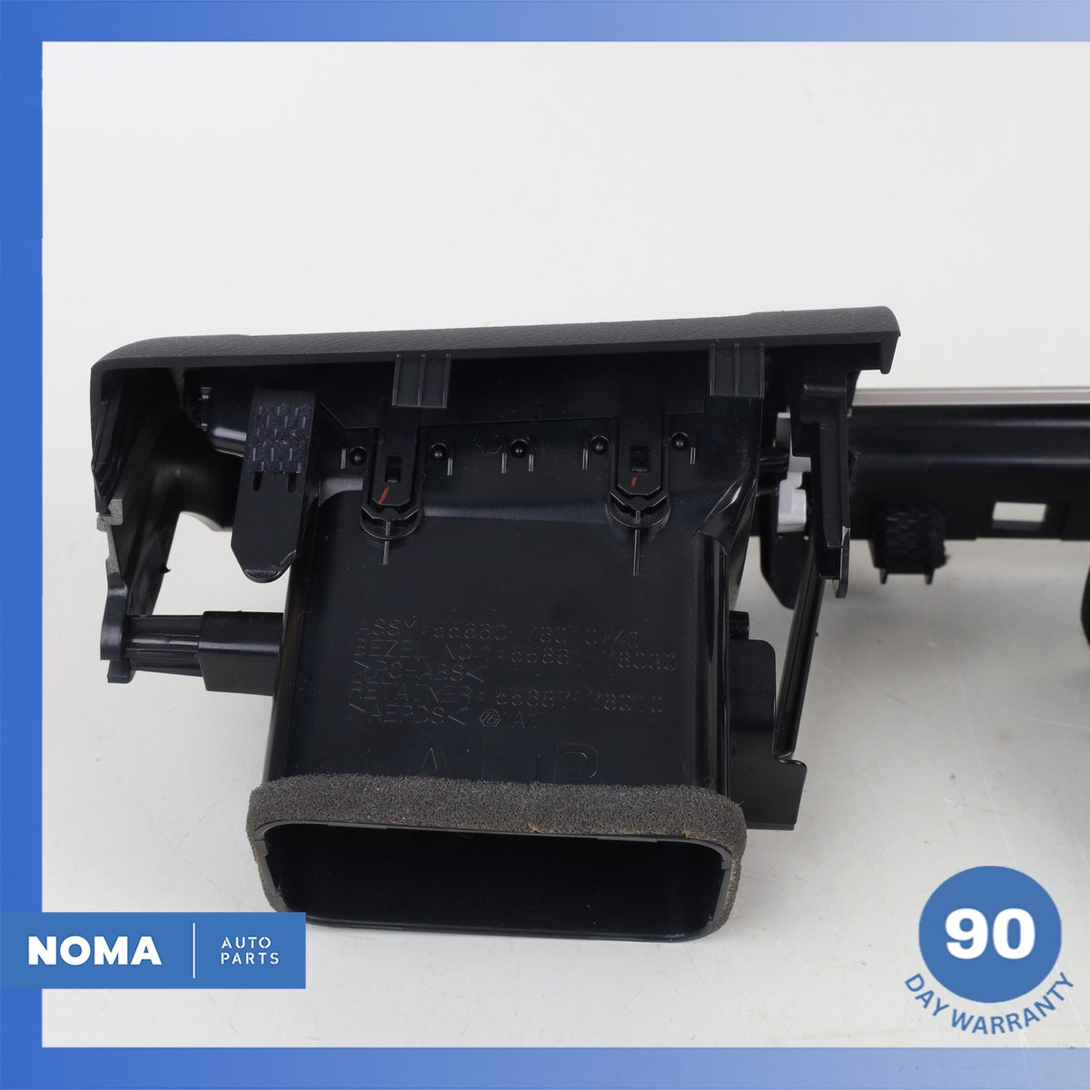 11-17 Lexus ZWA10L CT200h Register Assembly Instrument Panel Center 5567076010C0 - photo 10