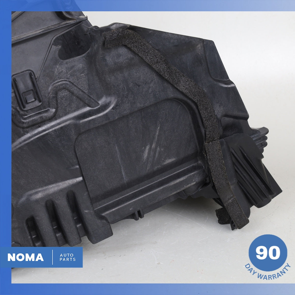 2013 LR Range Rover Evoque L538 Battery Holder Tray Cover Panel BJ3202214A OEM - photo 9
